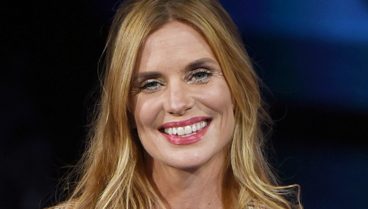 Filippa Lagerback, il bacio super romantico con Bossari su Instagram è pura magia