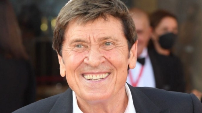 Sanremo 2022, Gianni Morandi a rischio squalifica: la decisione della Rai