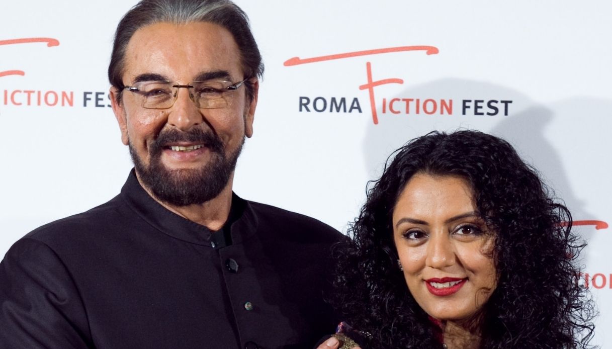 Kabir Bedi, chi è la (giovanissima) moglie Parveen Dusanj