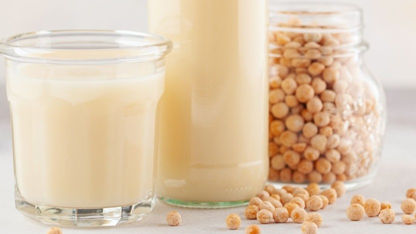 Latte di piselli: cos’è, come si usa e quali sono i benefici