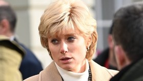 The Crown, la somiglianza impressionante tra Lady Diana ed Elizabeth Debicki
