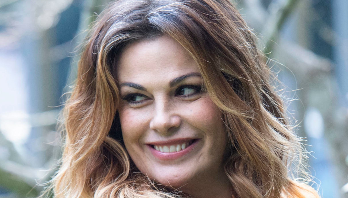 Vanessa Incontrada compie 44 anni: il video senza trucco su Instagram