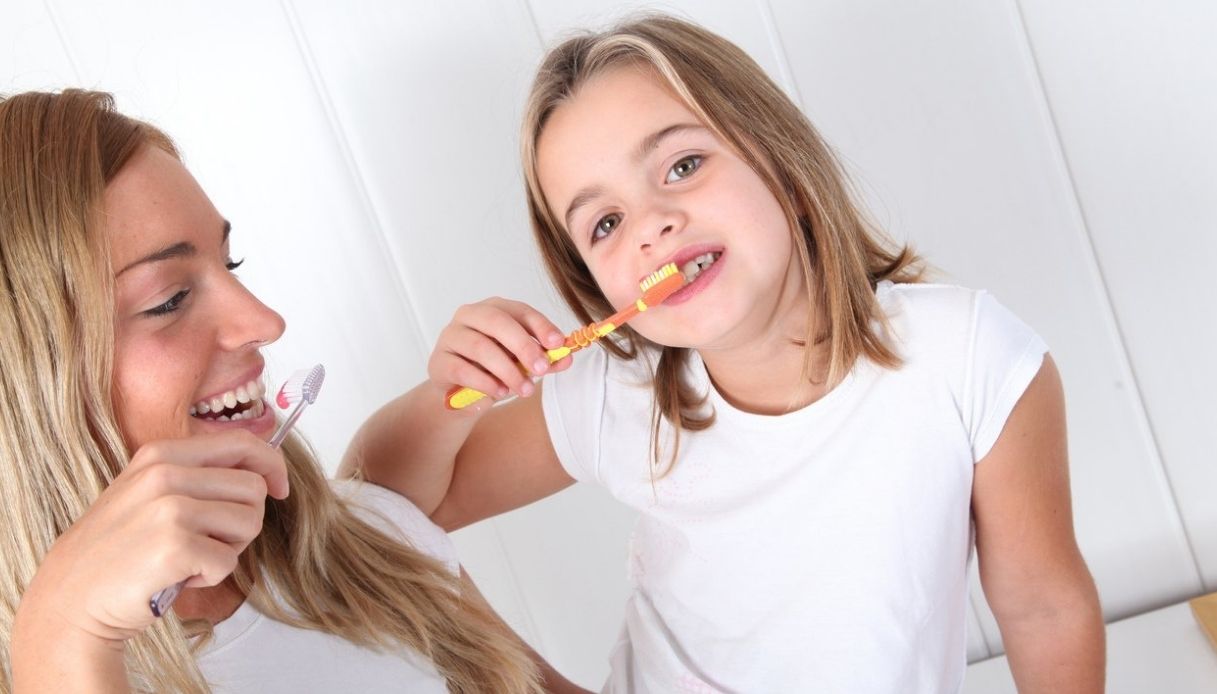 INSEGNARE-BAMBINI-LAVARSI