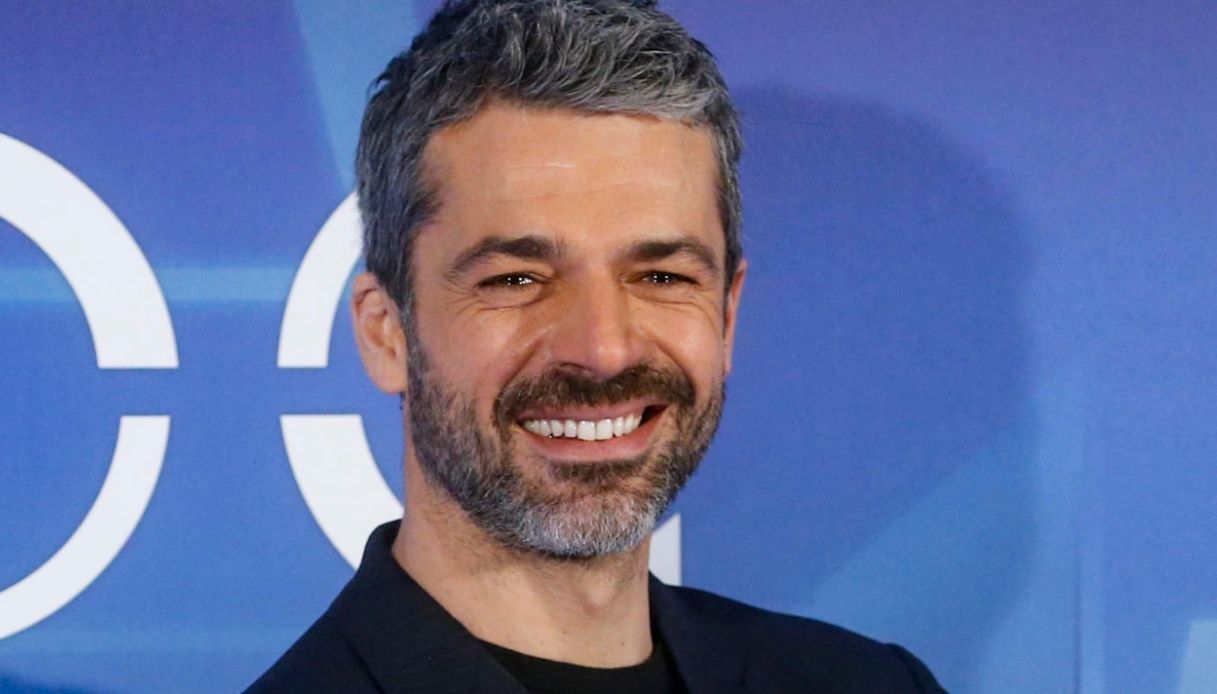 Luca Argentero, papà dolcissimo con la figlia Nina Speranza: la foto più bella