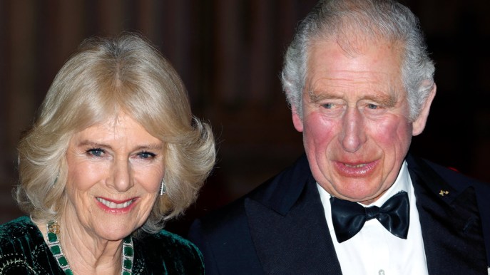 Preoccupazione a Palazzo, Carlo di nuovo positivo al Covid: come sta