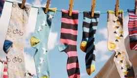 Sostenibili fino alla punta dei piedi: ecco i brand di calze green!