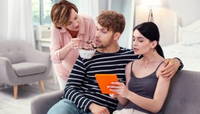 Come sopravvivere al parentado di lui