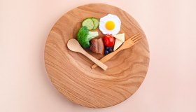 Dieta del digiuno intermittente 16/8: risultati e controindicazioni