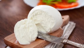 Chi consuma troppi prodotti light tende a ingrassare più facilmente