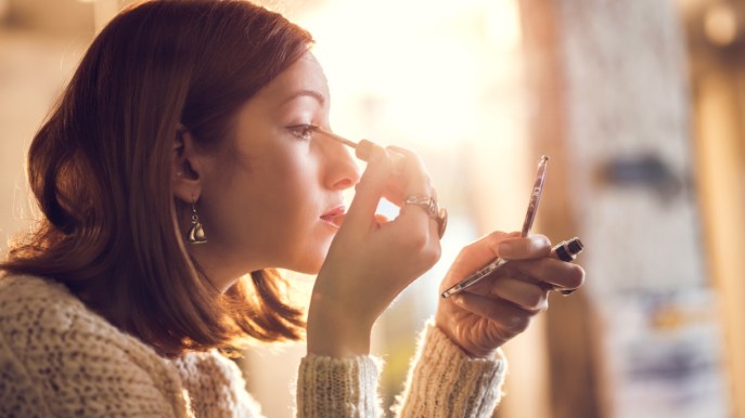 Come allungare lo sguardo con il trucco: i consigli da provare subito!