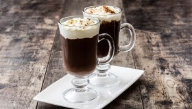 La barbajada con cioccolato e caffè torna di tendenza
