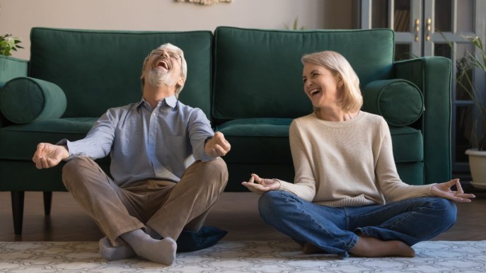 Yoga della risata: cos’è, benefici ed esercizi