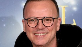 “Ti seguo da spettatore silenzioso”: papà Gigi D’Alessio scrive a LDA. E pubblica una foto dolcissima