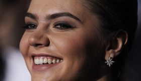 Alina Kabaeva e Putin si sono sposati: l’indizio che non lascia dubbi