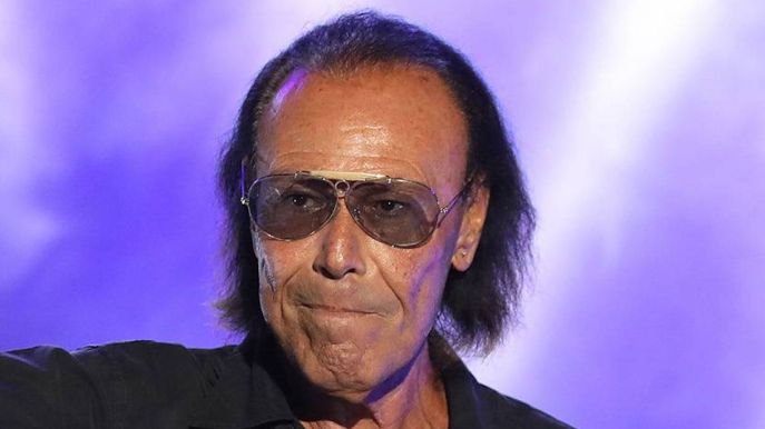 Antonello Venditti in ospedale per un intervento