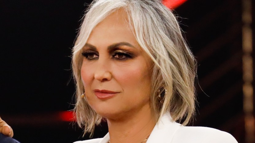 Serale di Amici, Ferilli al posto di Stash: irresistibile. Celentano in total white: pazzesca