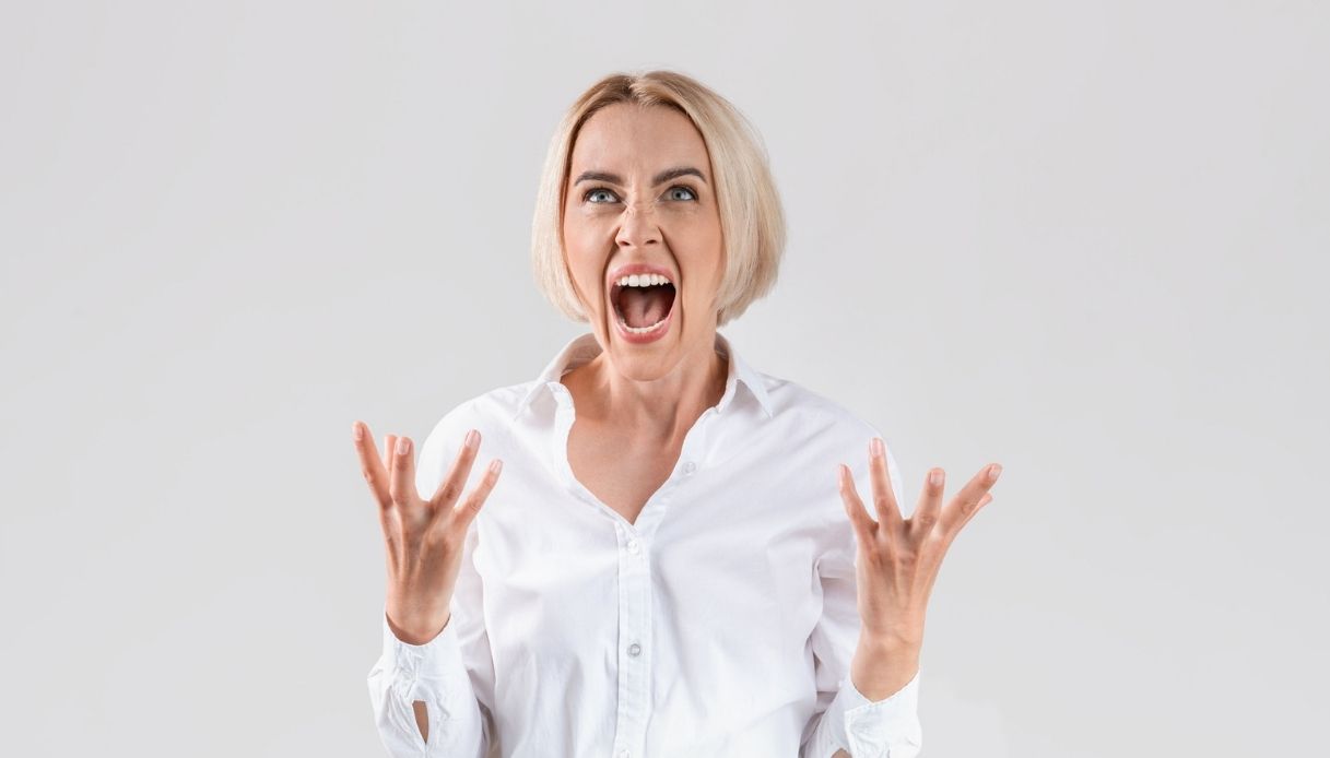 Esaurimento nervoso: cos’è, sintomi, e rimedi