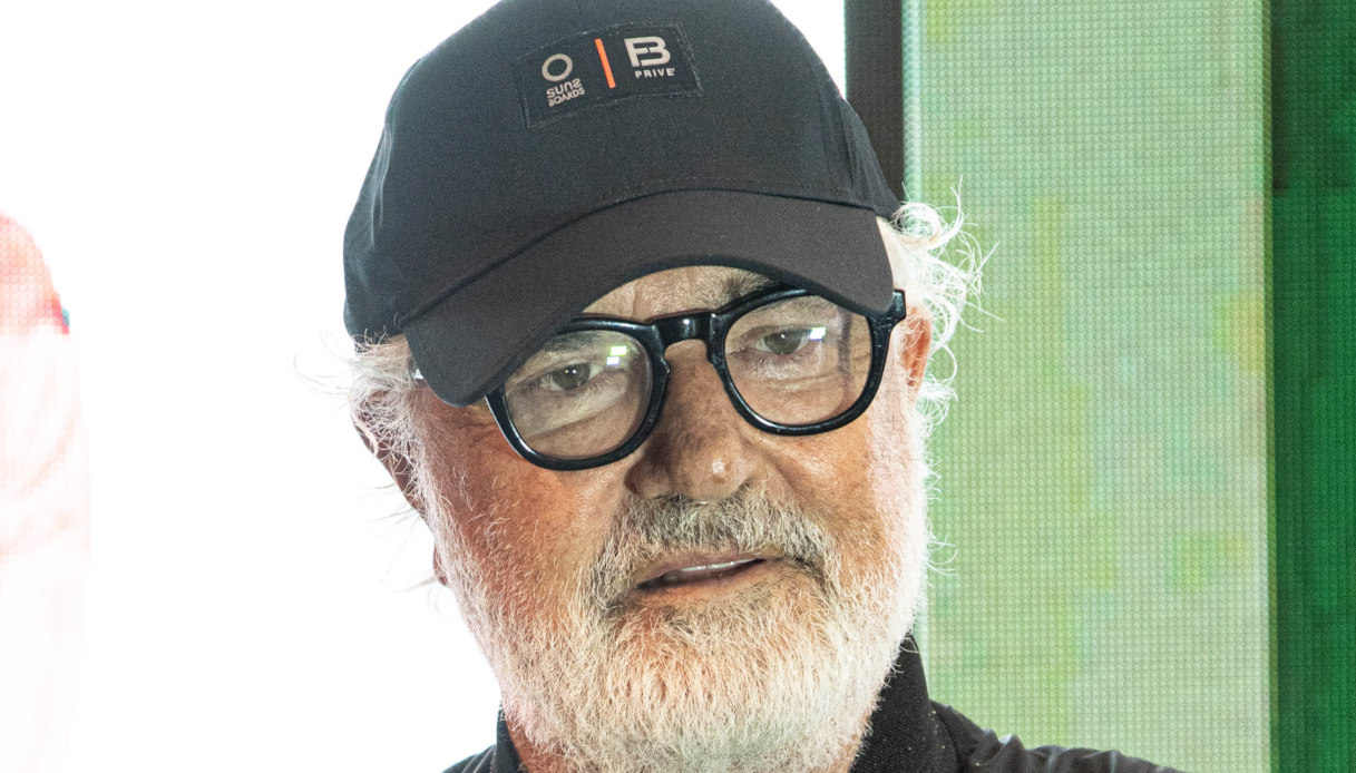 Briatore, compleanno in sedia a rotelle: ma al suo fianco c’è sempre Elisabetta