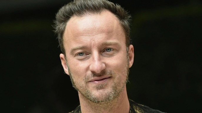Francesco Facchinetti a Oggi è un altro giorno: “Sono cresciuto senza i miei genitori”