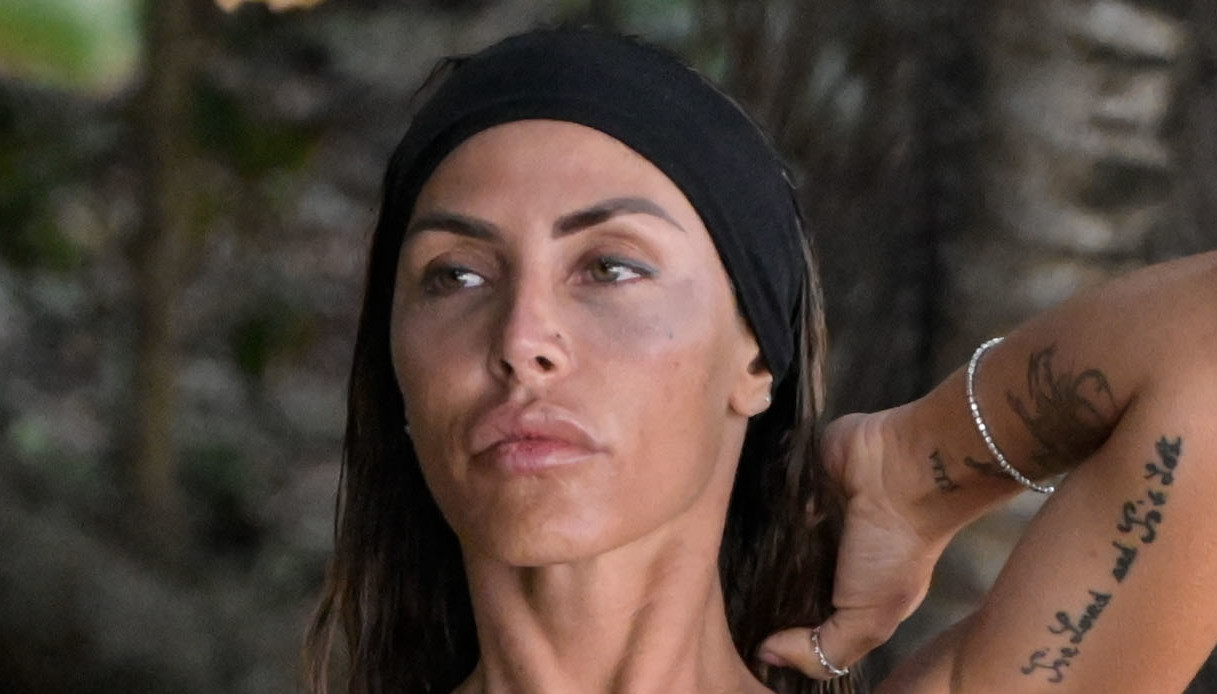 Isola dei Famosi, Guendalina implacabile contro Estefania: “Falsa”