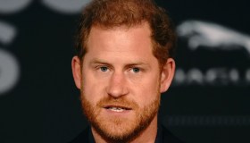 Harry sugli spalti con Guglielmo dei Paesi Bassi, ma è pronto a rifiutare l’invito della Regina