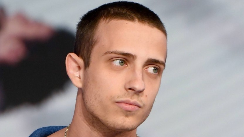 Le Iene, il monologo di Sangiovanni sulla terapia: “Chiedere aiuto non è debolezza”