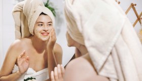 Maschere viso fai da te per la pelle grassa