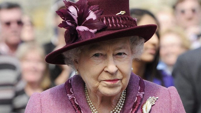 La Regina stanca e debilitata, annullate le feste a Palazzo: chi la sostituirà