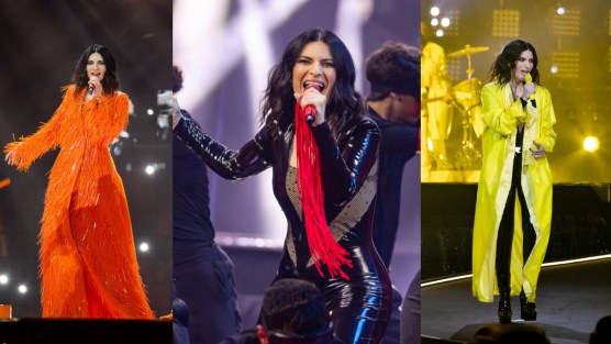 Eurovision 2022, l’eleganza elettrica di Laura Pausini: i look della finale