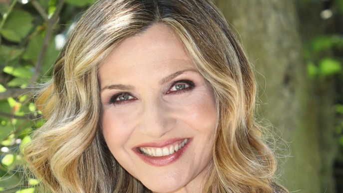 “Un momento difficile e delicato”. Lorella Cuccarini commuove: le parole mai dette a Maria