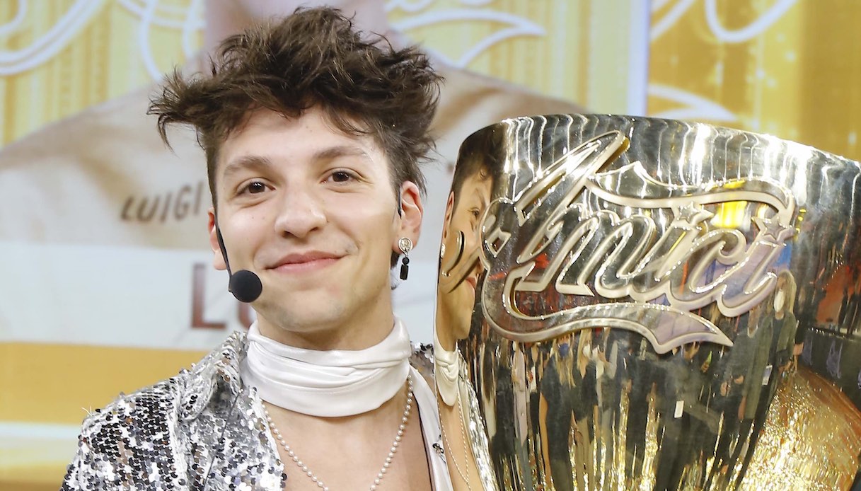 Serale di Amici, i momenti più emozionanti della finalissima