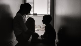 L’ultimo tabù: madri che lasciano i figli