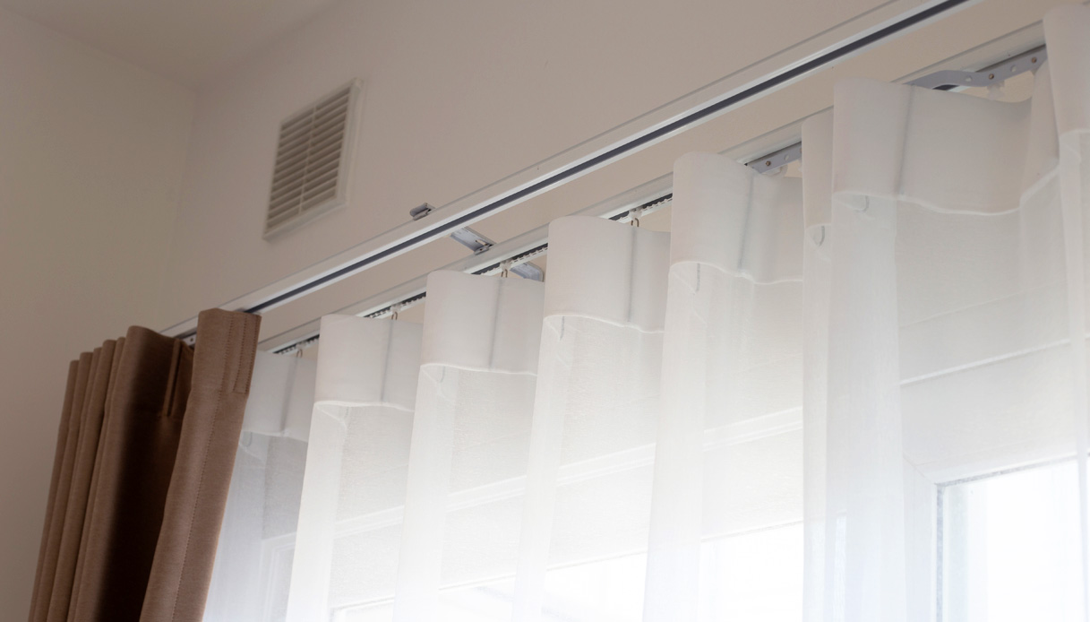 Come lavare le tende in lavatrice senza stropicciarle