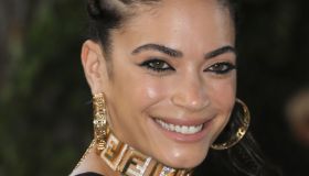 Elodie, strepitosa in mini dress e leggings al concerto di Milano (con Marracash)