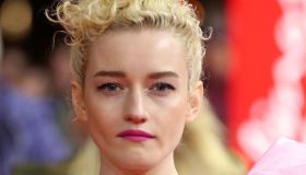 Julia Garner, l’attrice che interpreta Madonna nel suo film biografico