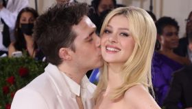 Nicola Peltz e Brooklyn Beckham la pressione delle aspettative che colpisce anche noi
