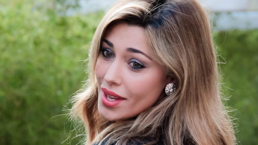 Belen Rodriguez, villa da sogno a quasi 4mila euro a settimana e bikini strepitoso