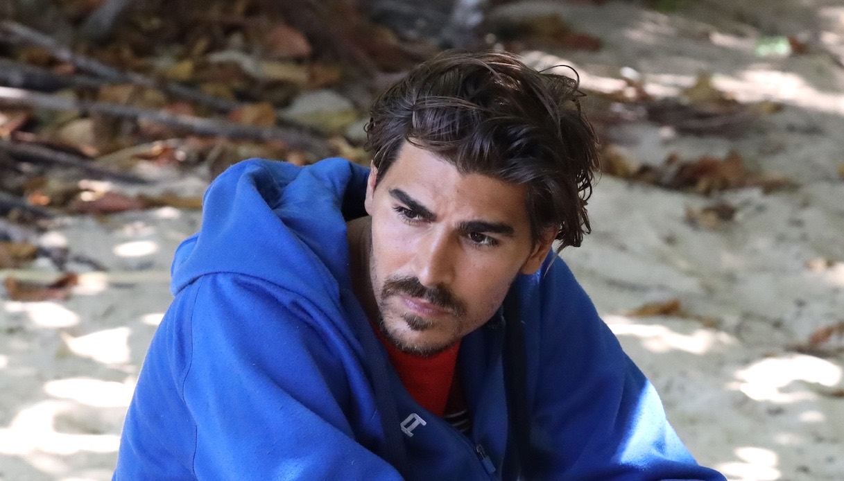 “Isola 2022”, Marco Cucolo: “Ho perso 23 kg, devo operarmi”. E la confessione su Lory del Santo