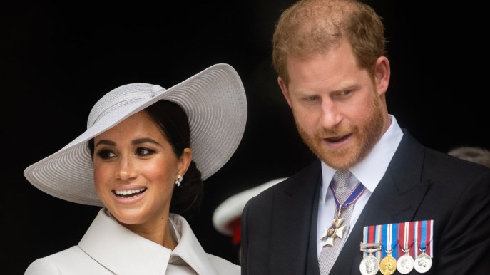 Meghan Markle e Harry, mossa sospetta: il Palazzo trema