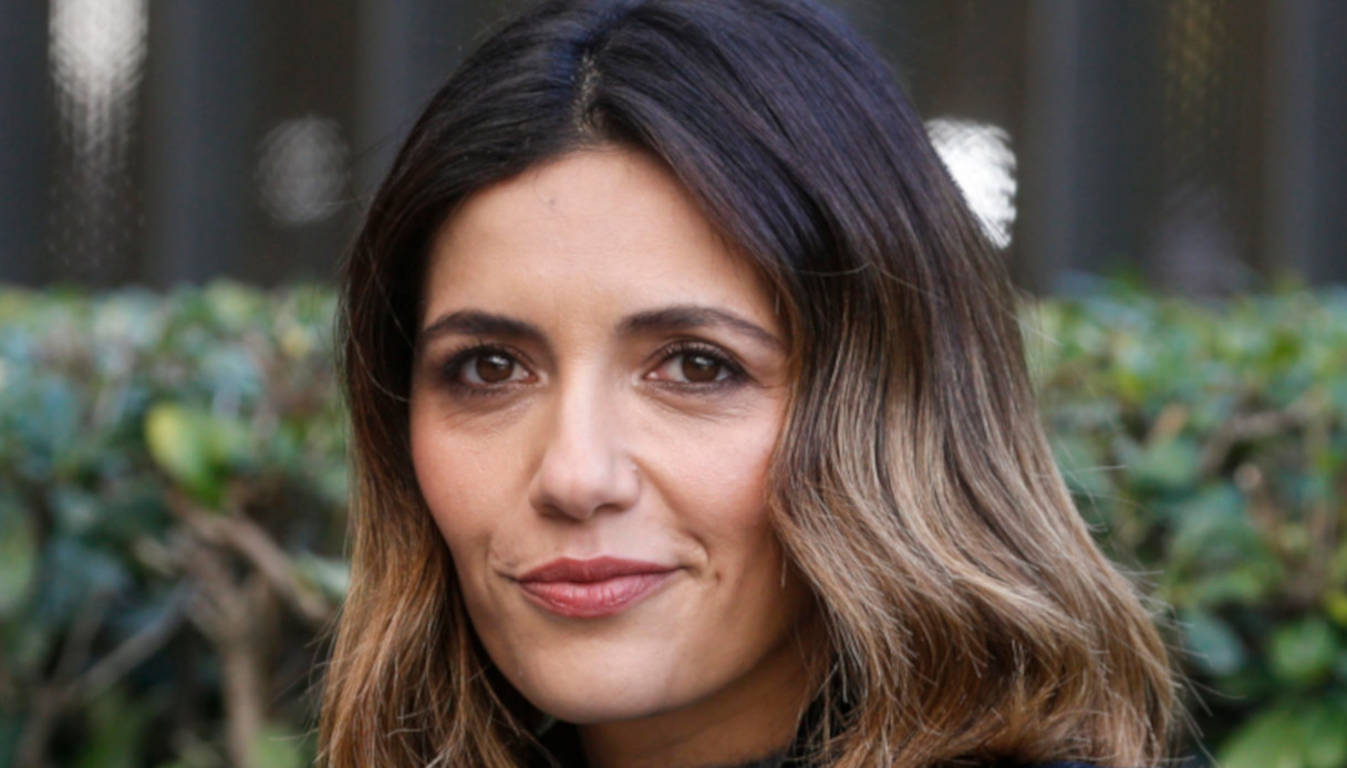 Serena Rossi: “Sono stata lontana da mio figlio”. I motivi dietro la scelta