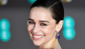 “Parte del mio cervello non funziona più”. Emilia Clarke, come sta oggi dopo due aneurismi
