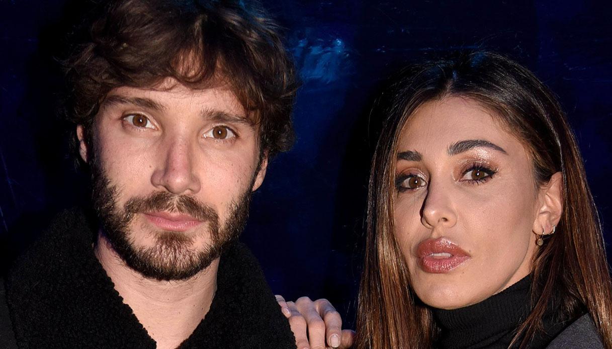Belen e Stefano De Martino, fuga romantica in barca (e cedono al bacio su Instagram)