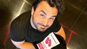 “Con le infradito in discesa”, il libro dell’estate di BAZ (ricordate Gianni Cyano?)