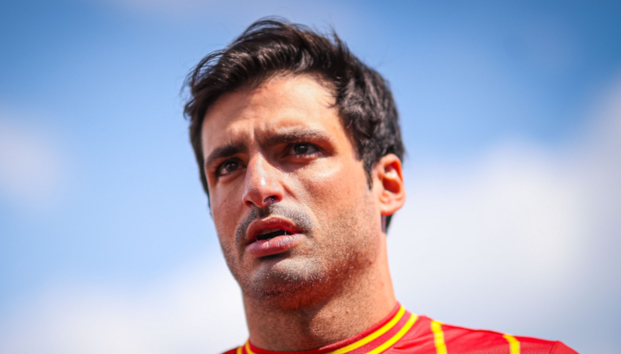 Carlos Sainz: chi è Isabel Hernaez, la fidanzata che assomiglia a Chiara Ferragni