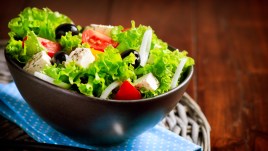 Arriva la dieta ‘pianeterranea’: la dieta mediterranea a km 0, sostenibile e su misura