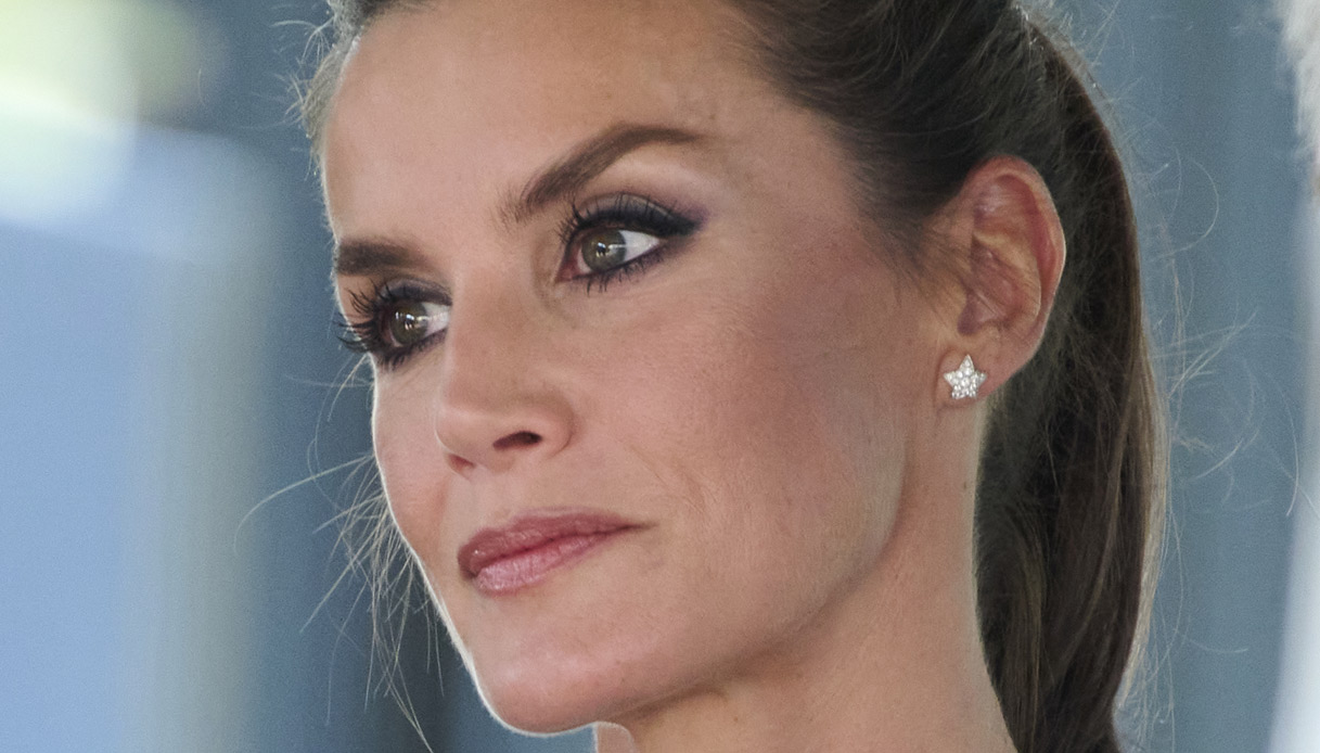 Letizia di Spagna, cancellati tutti gli impegni: come sta