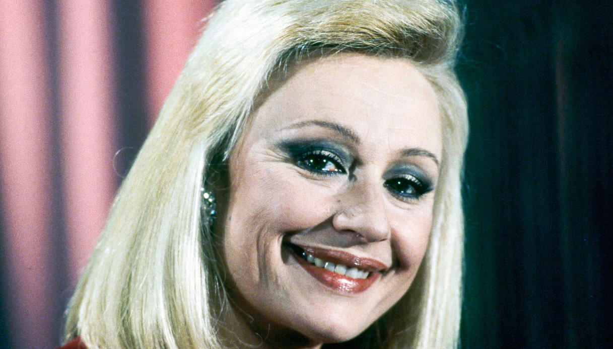 Raffaella Carrà, una piazza dedicata a lei. Le parole di Sergio Japino