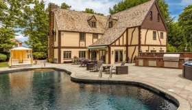 “Il Padrino”, la villa dell’iconico film è in affitto per 50 dollari a notte