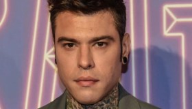 “Non sono guarito in 3 giorni”: Fedez torna a parlare del tumore, il duro sfogo