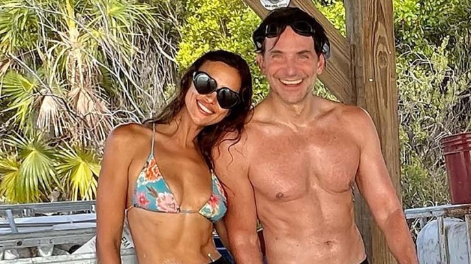 Irina Shayk come una sirena in bikini: la vacanza alternativa con l’ex Bradley Cooper